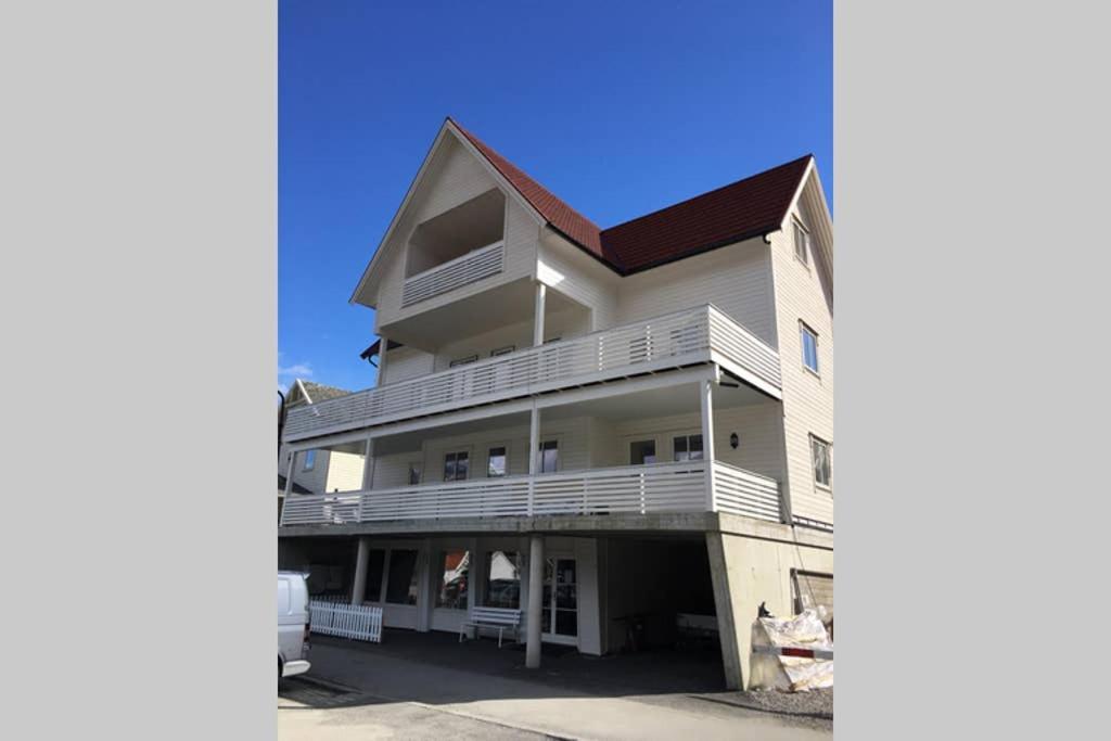 Balestrand Fjordapartments Holmen 19A Exterior photo