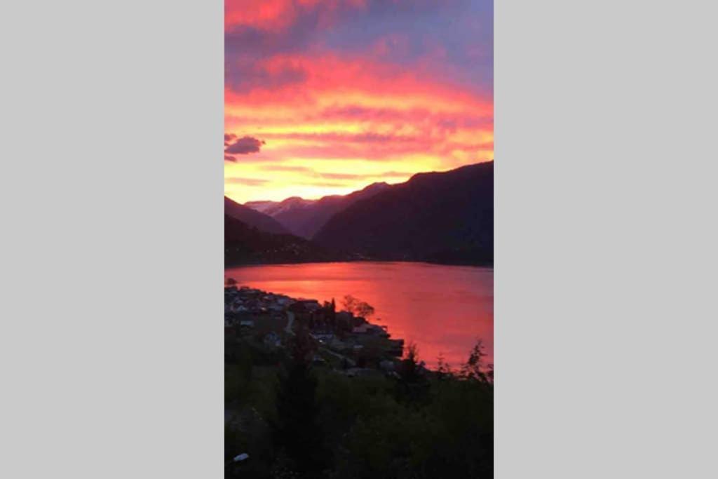Balestrand Fjordapartments Holmen 19A Exterior photo